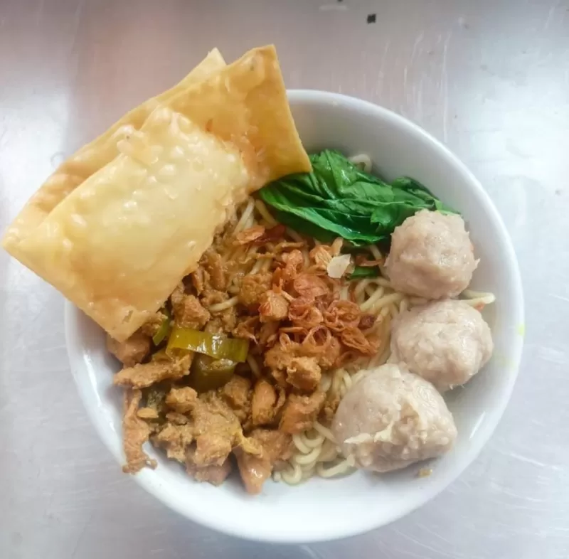 Mie ayam bakso